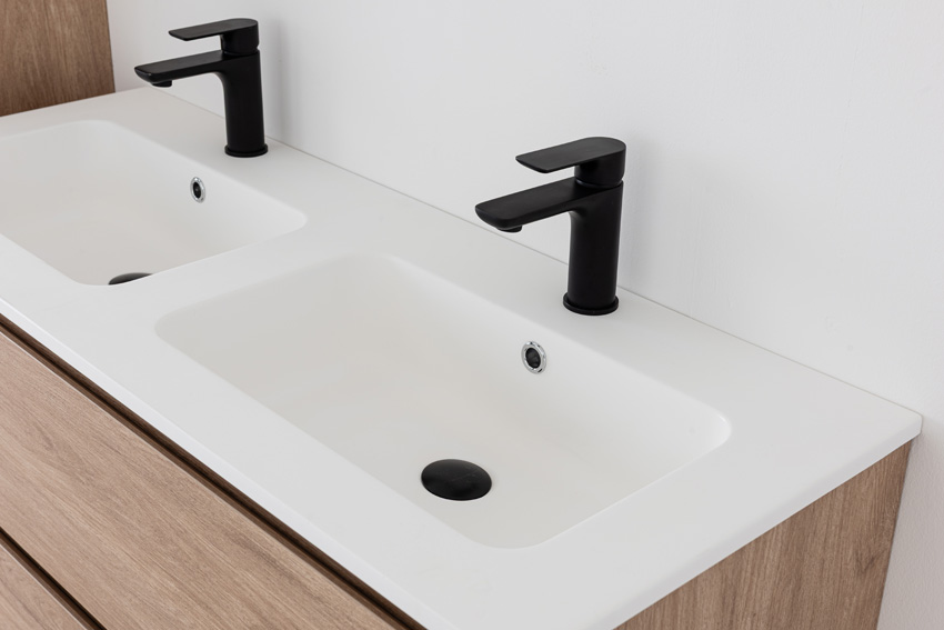 Meuble de salle de bain Bianca aspect chêne suspendu avec double lavabo blanc mat 120,5cm