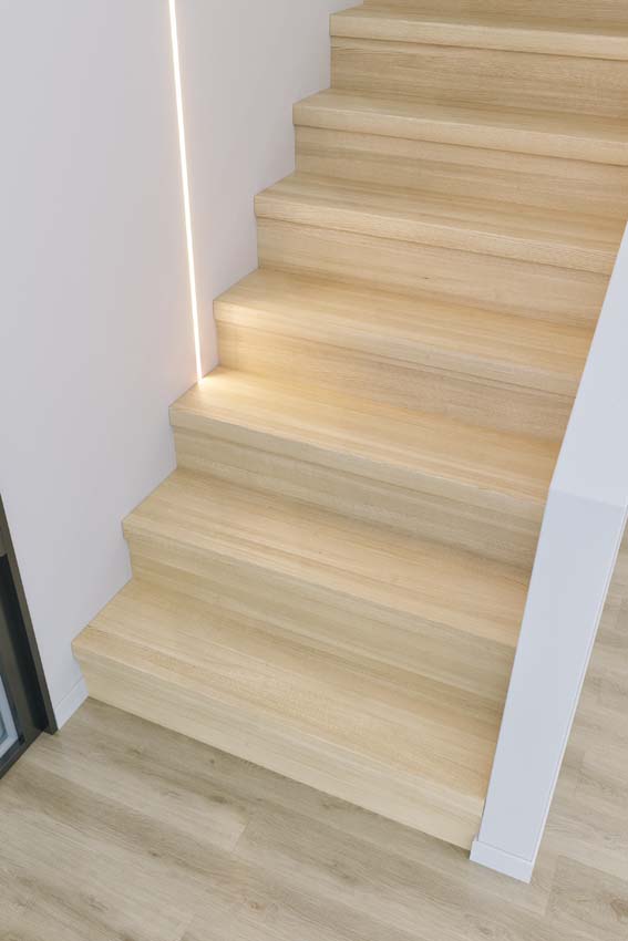 Profilé escalier ouvert Maestro Idaho oak 130x7x1cm