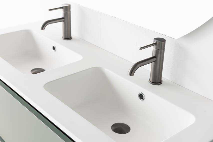 Meuble de salle de bain Dotan eucalyptus vert avec double lavabo blanc mat 120cm