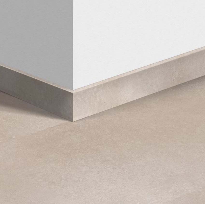 Plinthe Quick-Step HDF + stratifié résistant à l'eau beige 240x5,8x1,2cm