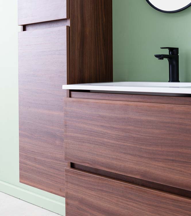 Badkamermeubel Dotan notelaar hangend met dubbele wastafel glanzend wit 120cm