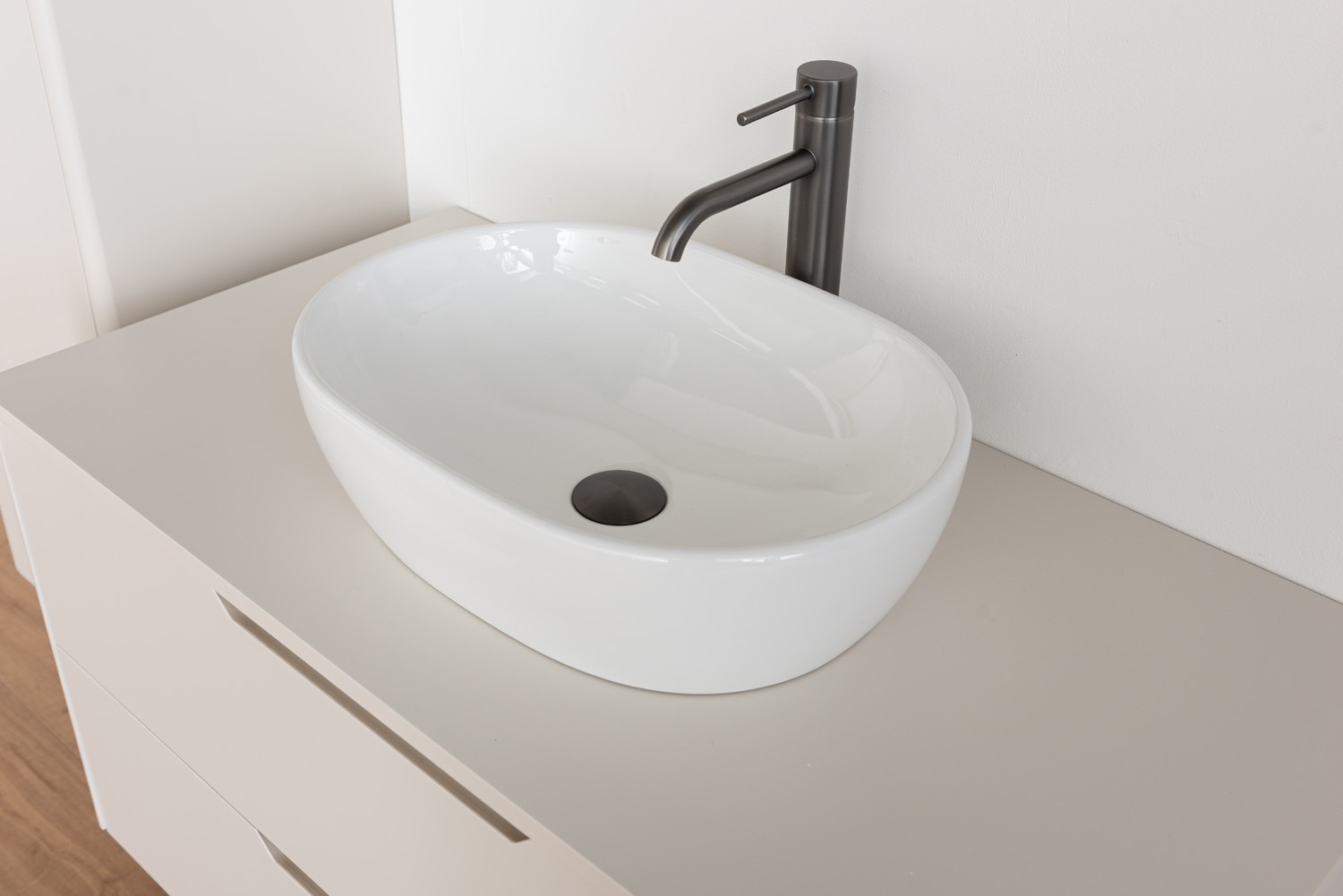 Meuble de salle de bains Billie beige avec vasque à poser blanc brillant 100cm