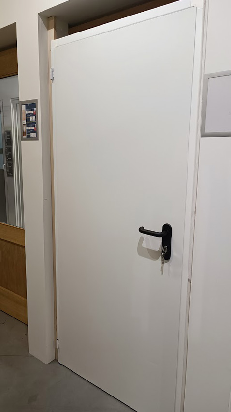Porte technique acier blanc isolée 99x204,5cm réversible