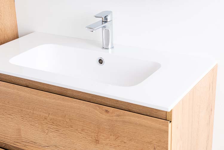 Meuble de salle de bains Daria chêne brun doré suspendu avec lavabo simple blanc brillant 90cm Meuble de salle de bains Daria chêne brun doré suspendu avec lavabo simple blanc brillant 90cm