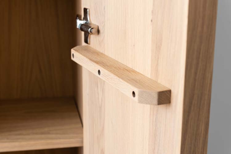 Kolomkast Fiori eik hangend 170x35x32cm