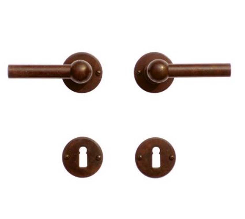 Poignée de porte pro Petra NM L+L rouille ronde set complet avec rosaces et plaque de clé