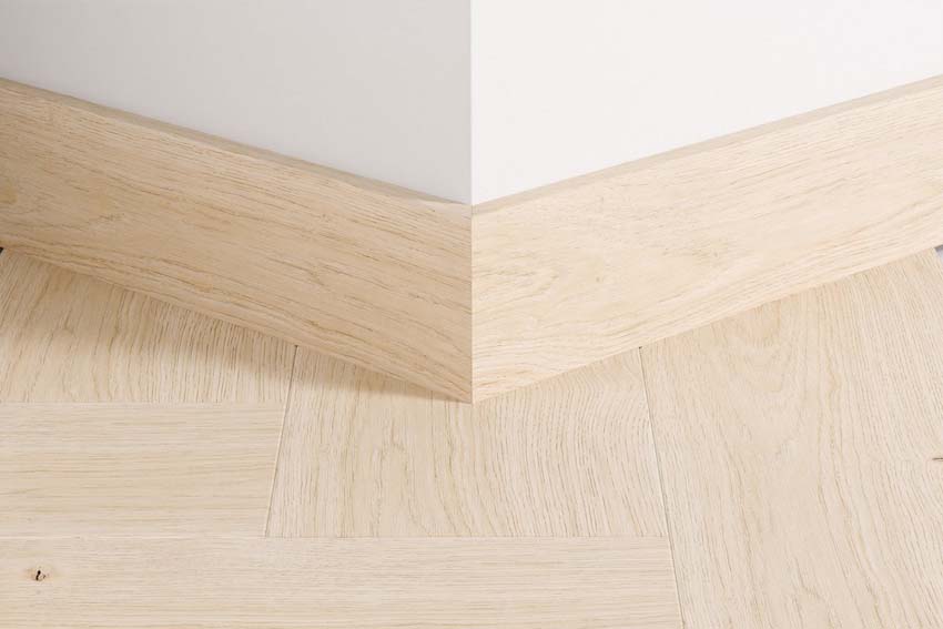 Plinthe de parquet Quick-Step chêne gingembre 240x1,4x7,7cm