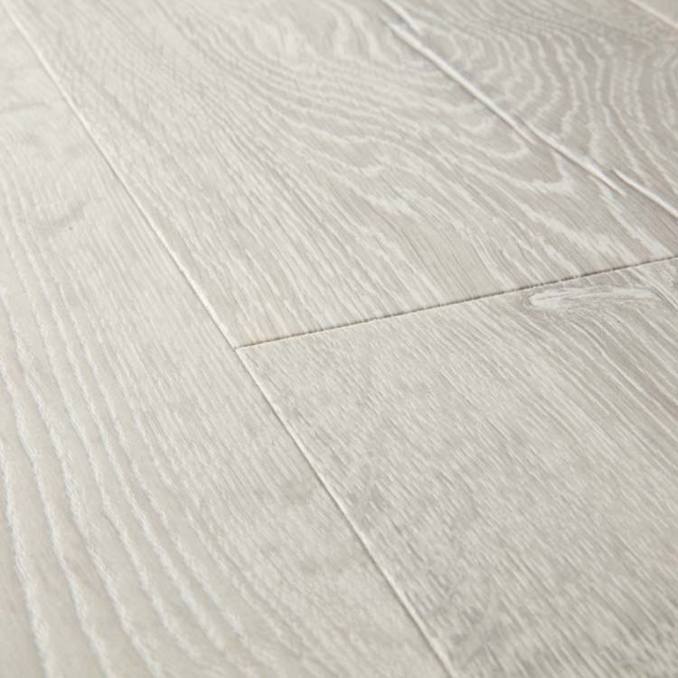 Stratifié Quick-Step Impressive Ultra 12mm chêne patiné classique gris 138x19cm