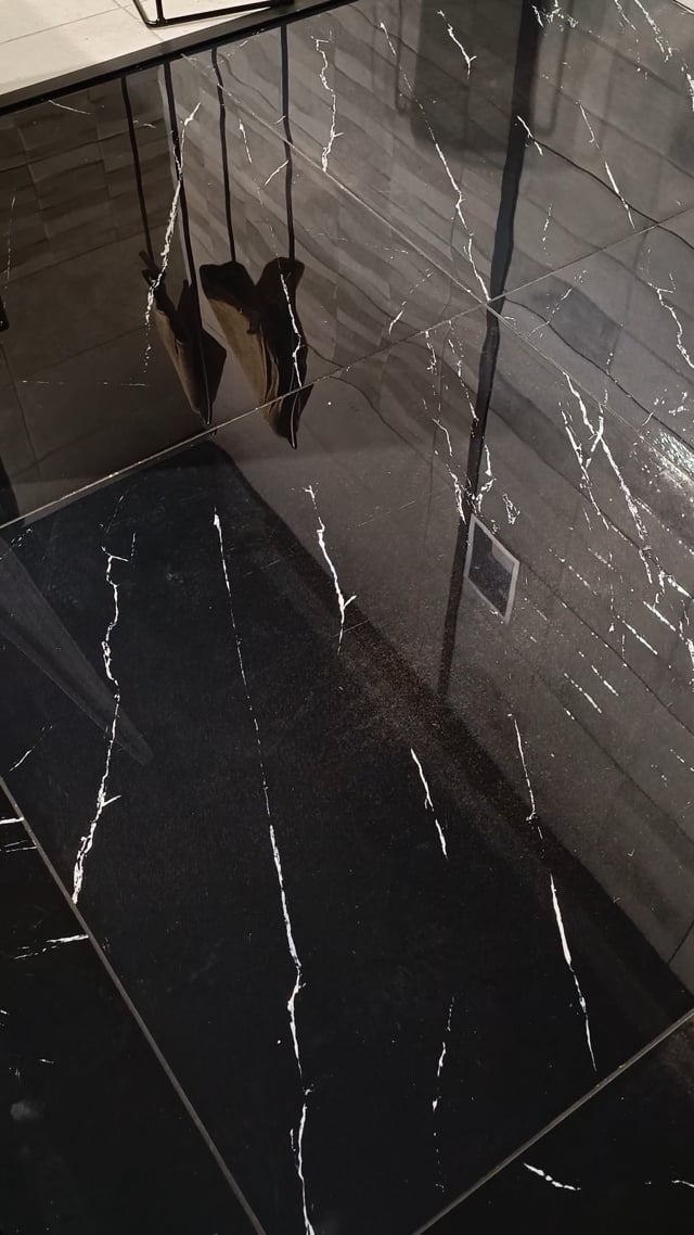 Carrelage Marquina marmi di nero brillant 60x60cm