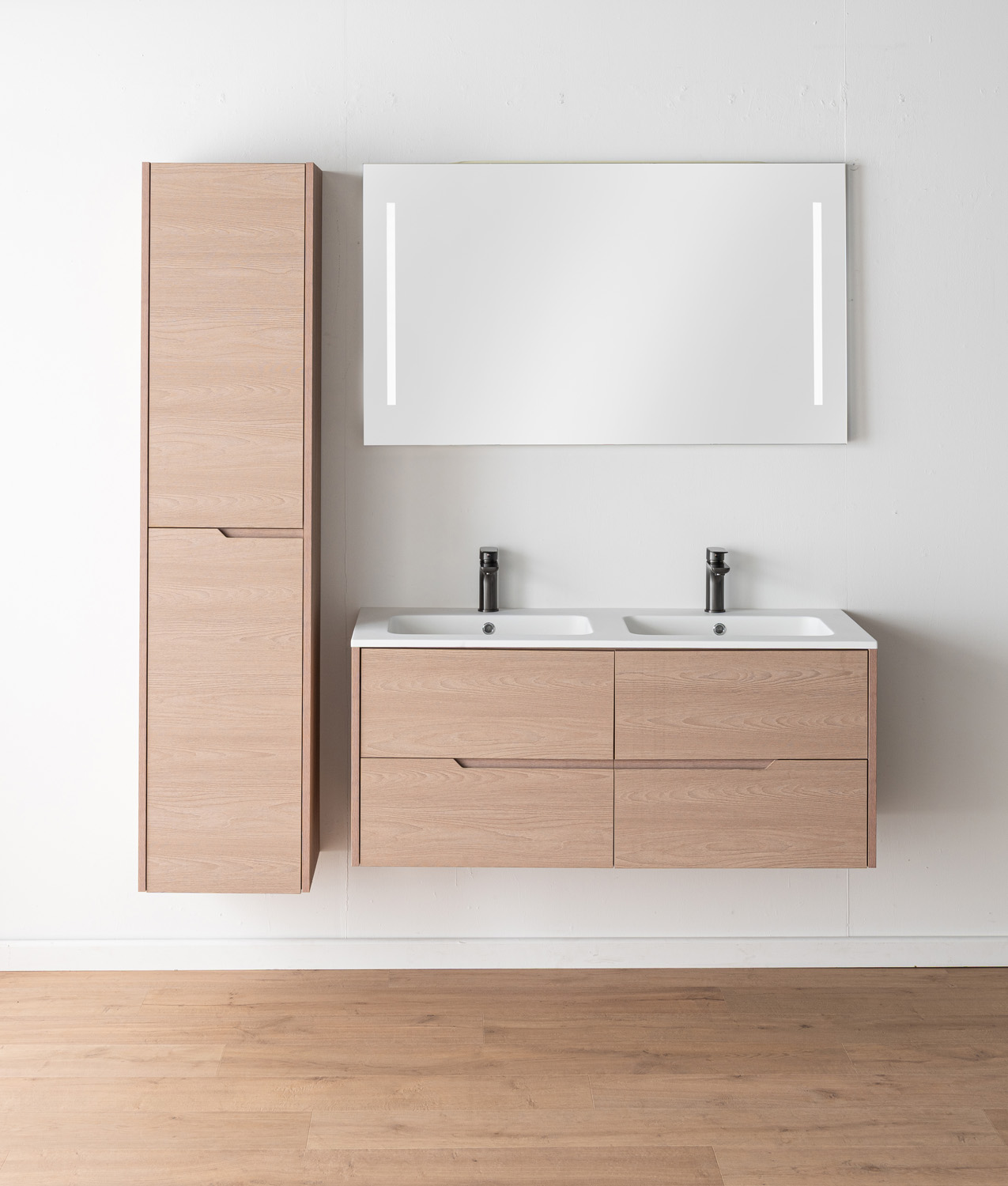 Badkamermeubel Tiago Nordic eik hangend met dubbele wastafel mat wit 120cm