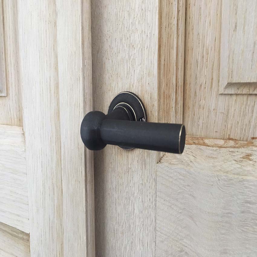 Poignée de porte pro Petra NM L+L old brass ronde ensemble complet avec rosaces et plaques de clé