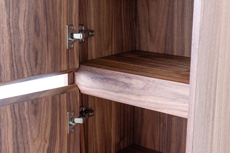 Kolomkast Warren walnoot hangend 170x40x35cm