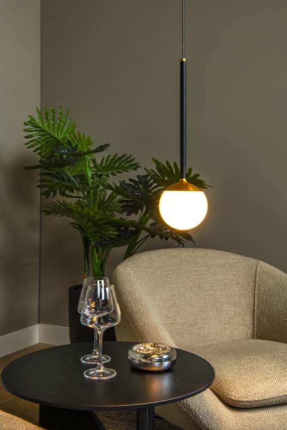 Lucide Premium Calina - Hanglamp - Ø 9,9 cm - LED Dimb. - 1x9W 2700K - Zwart Lucide Premium Calina - Hanglamp - Ø 9,9 cm - LED Dimb. - 1x9W 2700K - Zwart