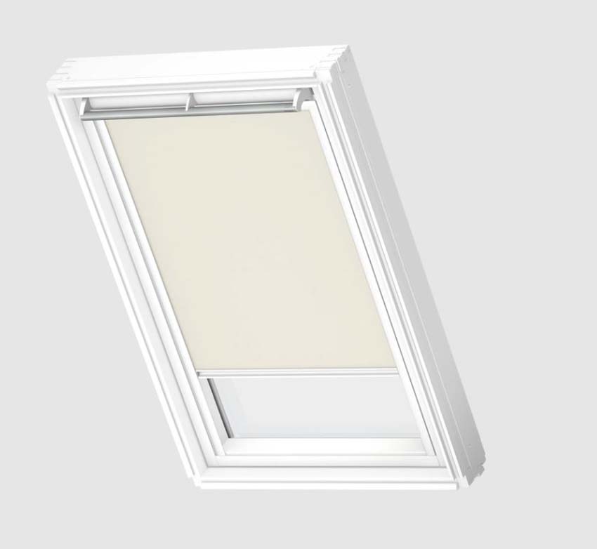 Store enrouleur Velux occultant à commande manuelle beige UK04 1085SWL