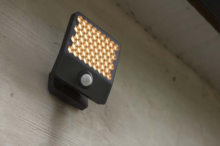 LED straler buiten Nia - grijs - 24W - 4000K - IP54 - met bewegingssensor