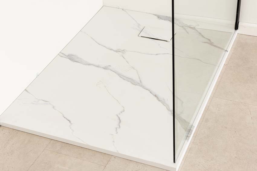 Receveur de douche Moby SMC blanc aspect marbre 140x90cm