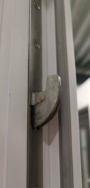 Buitendeur Varno PVC met aluminium afwerking inbraakwerend wit 980x2180mm rechtstrekkend