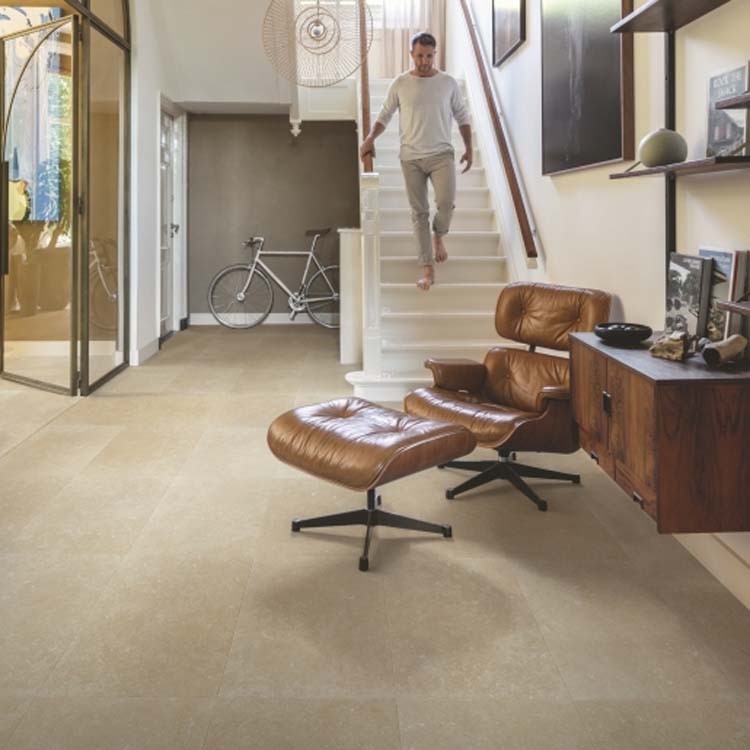 Stratifié Quick-Step Muse 8mm calcaire 120x39,6cm
