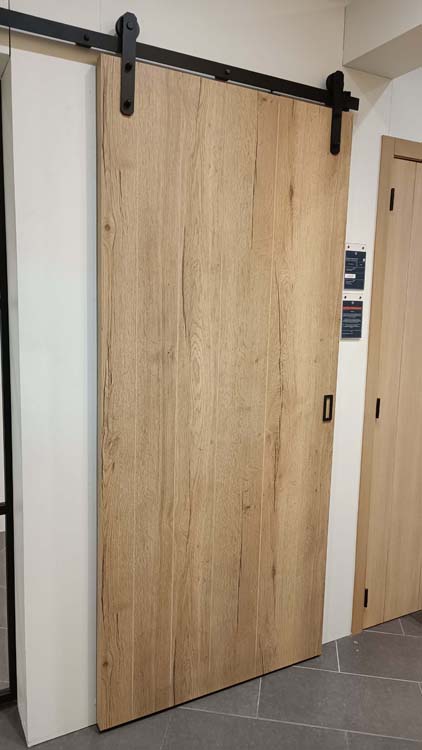Porte coulissante simple complète Realwoord Oak 93x211,5cm + rail noir