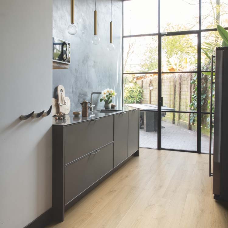 Laminaat Quick-Step Capture 9mm geborstelde eik natuur 138x21,2cm