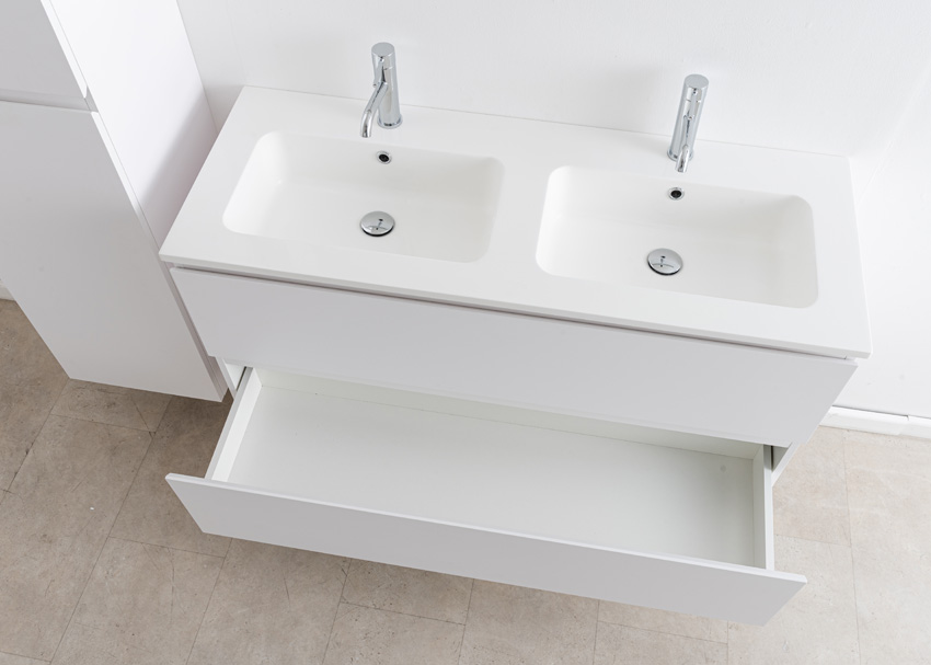 Meuble de salle de bain Bianca blanc mat suspendu avec double lavabo blanc brillant 120,5cm