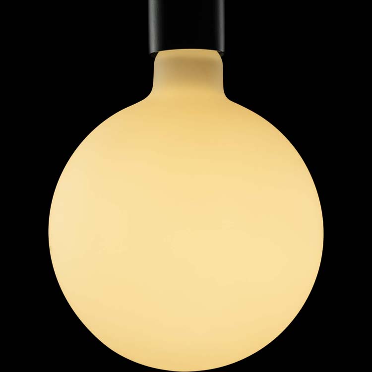 Lampe LED - Blanche - Ø15x20cm - E27 - 1x6,5W - 650lm - 2700K - 1 pièce Lampe LED - Blanche - Ø15x20cm - E27 - 1x6,5W - 650lm - 2700K - 1 pièce