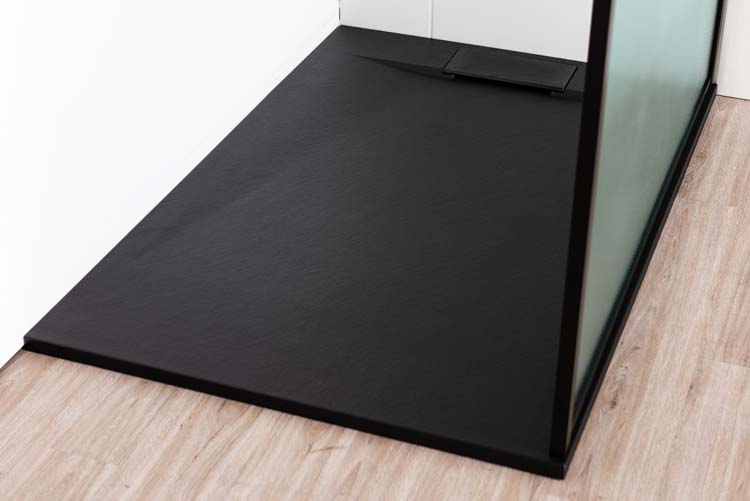 Paroi de douche Umi 2 nervurée profile noire 140x200cm avec barre
