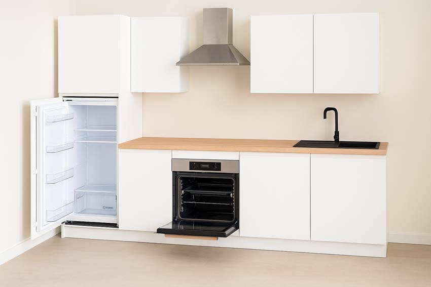 Cuisine Plenti 270 cm - four en bas - sans appareils - blanc/look de chêne