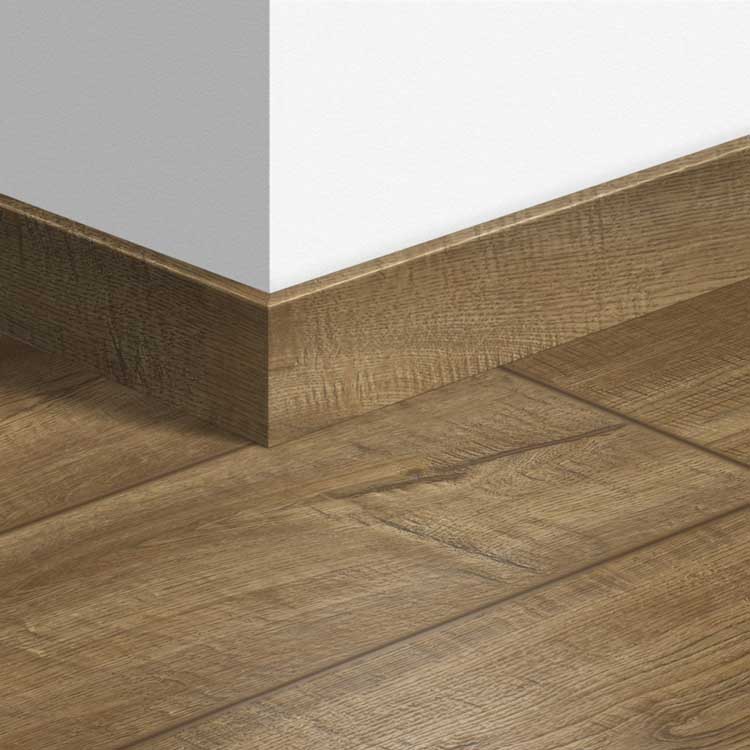 Parketplint Quick-Step 14 x 77 x 2400 mm Geschraapte eik grijsbruin