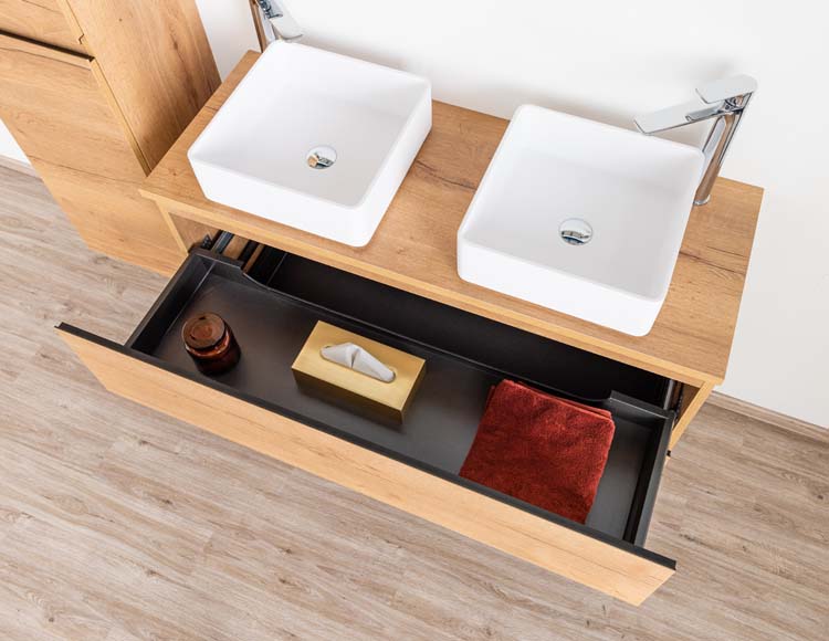 Badkamermeubel Daria eik goudbruin hangend met melamine topblad 120cm