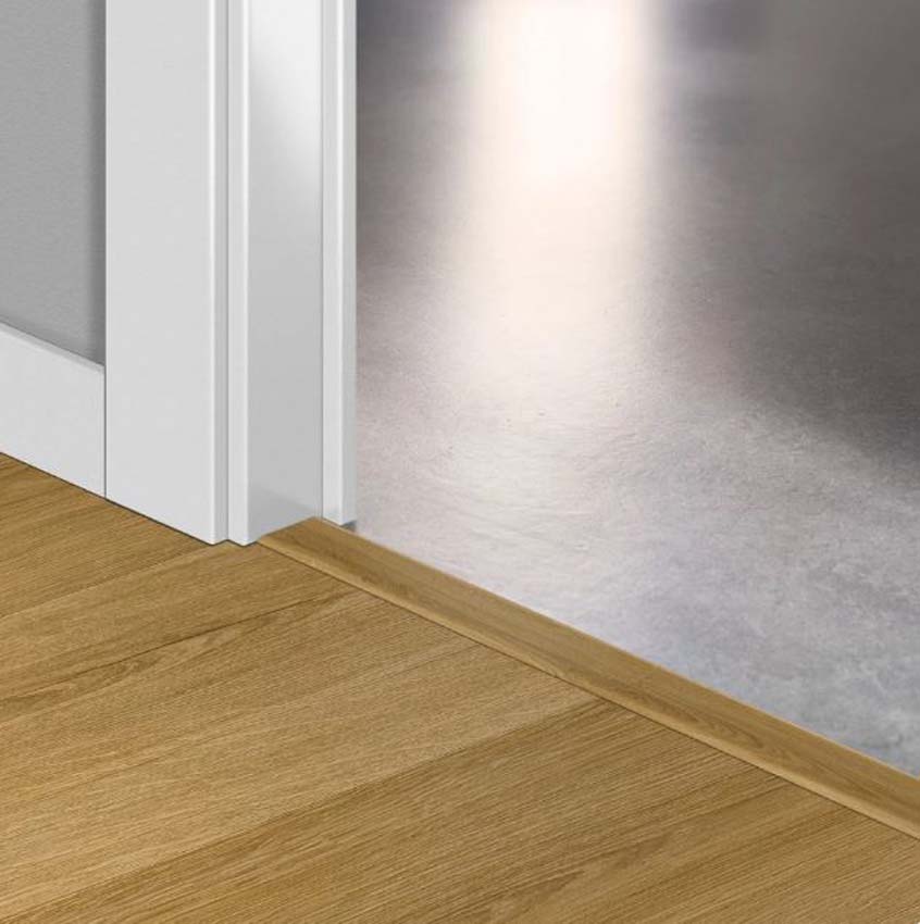 Incizo profiel Quick-Step Alpha waterbestendig smoked eik 4,5x0,8x200cm
