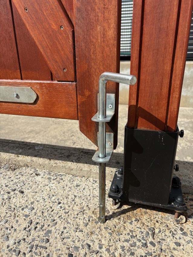 Enkele poort Bangkirai hout 100x180cm gesloten