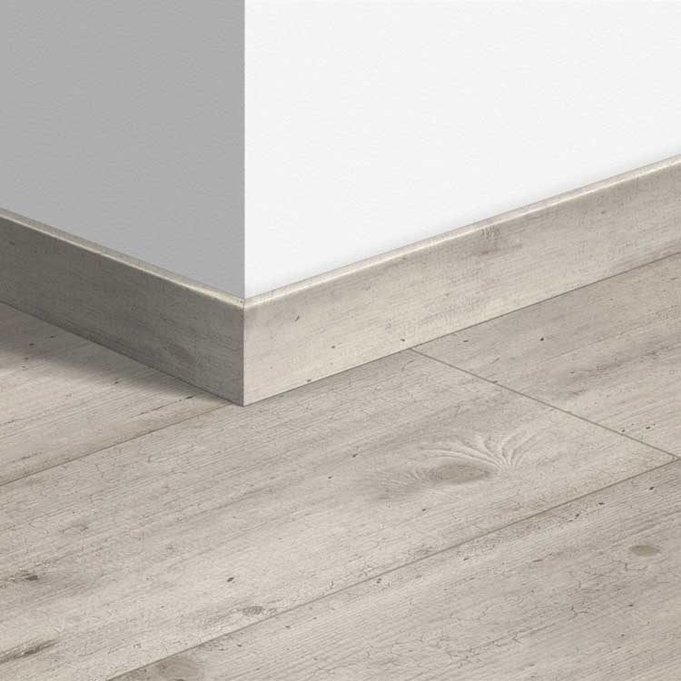 Standaardplint Quick-Step 58 x 12 x 2400 mm Lichtgrijs beton