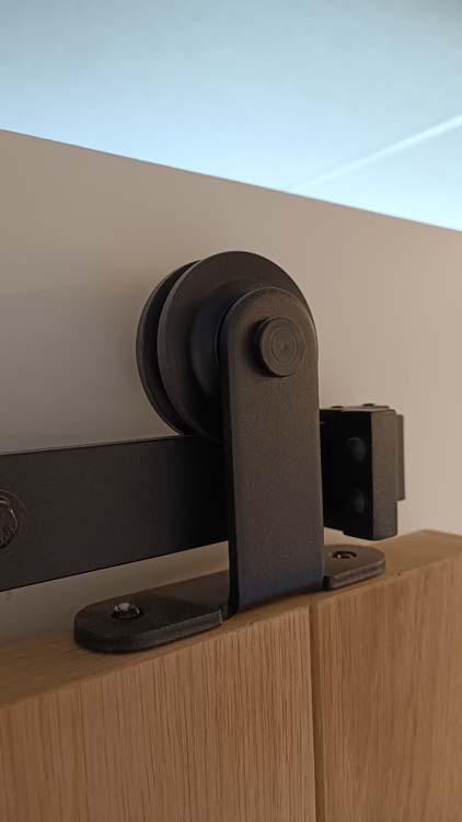 Complete enkele schuifdeur Country eik 103x180-231,5cm + rail zwart