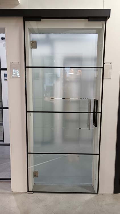 Complete enkele glazen schuifdeur Murano Black 93x215cm + zwarte dekplaat