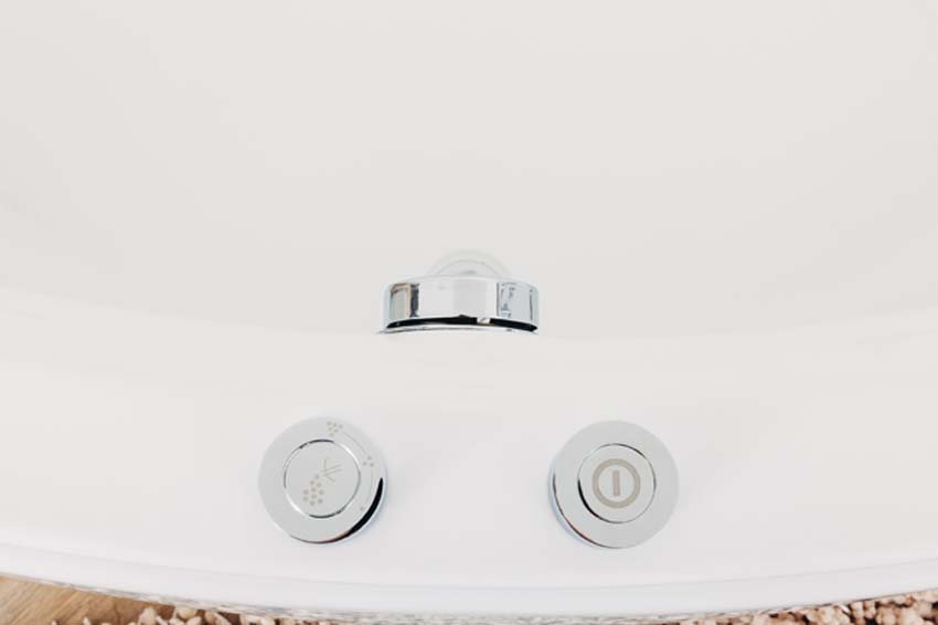 Hoekbad Oliver mat wit met whirlpool 150x150cm