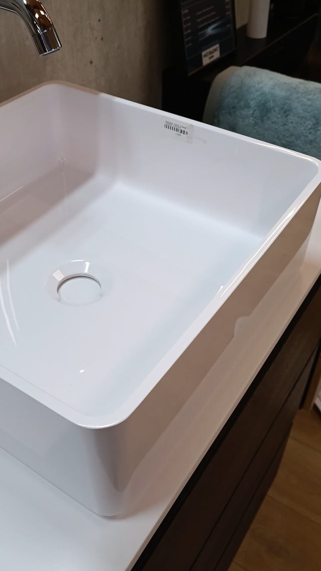 Vasque à poser Minnie carré brillant 370x370mm