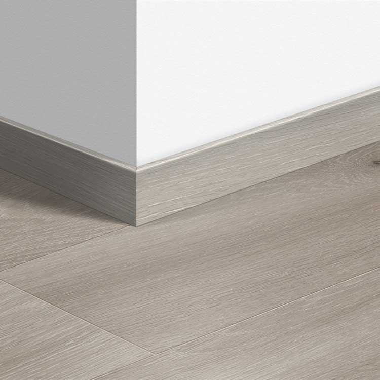 Standaardplint Quick-Step 58 x 12 x 2400 mm Long Island eik licht