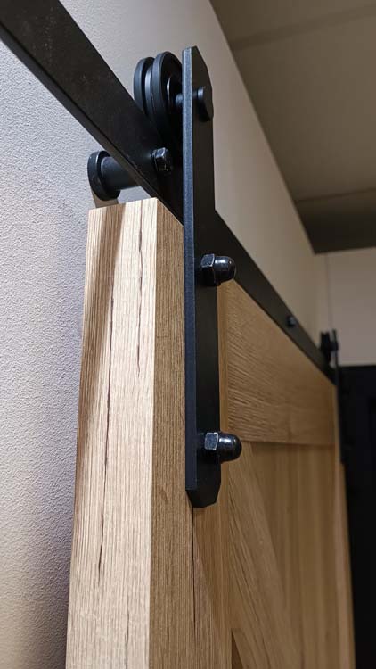 Complete enkele schuifdeur Barn Nature Oak 93x211,5cm + rail robust zwart