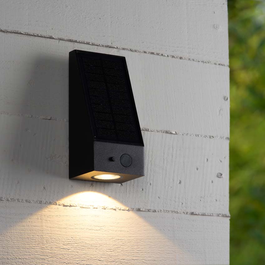 Wandlamp Solar Vira - zwart - LED dimbaar - 1x2W - 2850K/3150K - IP54 - Dag/nacht sensor