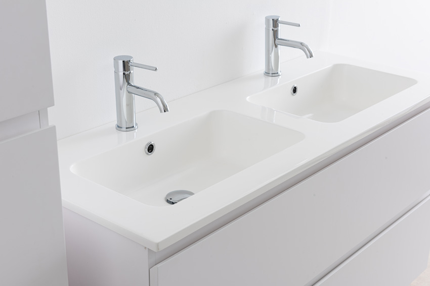 Meuble de salle de bain Bianca blanc mat suspendu avec double lavabo blanc brillant 120,5cm