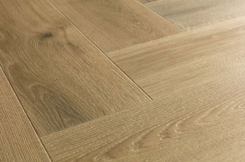 Laminaat Quick-Step Impressive Design 8mm visgraat gebrande eik 65,5x13,1cm