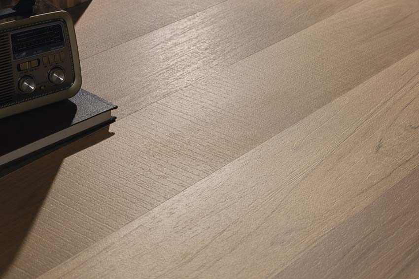 Carrelage de sol et mural Paloma chêne 20x120cm