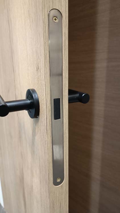 Porte intérieure complète Invisible Flat realwood oak 201,5x78cm tubulaire gauche + châssis 30cm