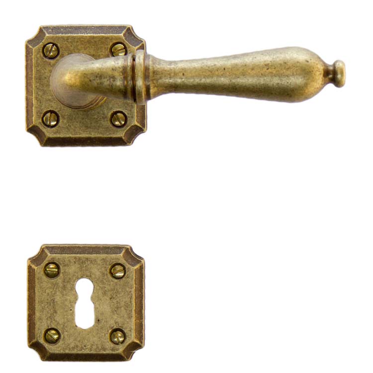 Poignée de porte roselle vieux jaune rosace barbe