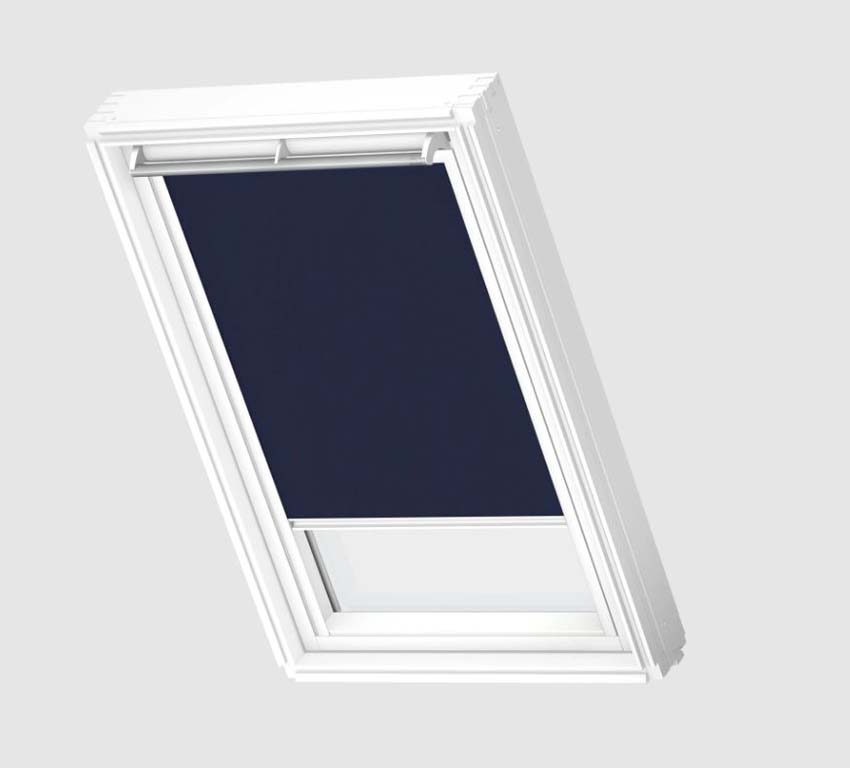 Rolgordijn Velux verduisterend handbediend donkerblauw UK04 1100SWL