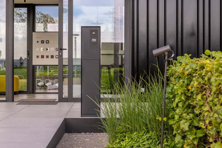 Boîte à colis ONZO (eSafe) Fenix Front Connect Bticino noir