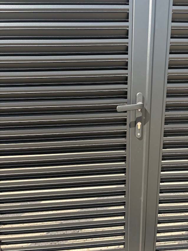 Portail battant double Oakley aluminium noir 350x180cm - fermé, quincaillerie incluse