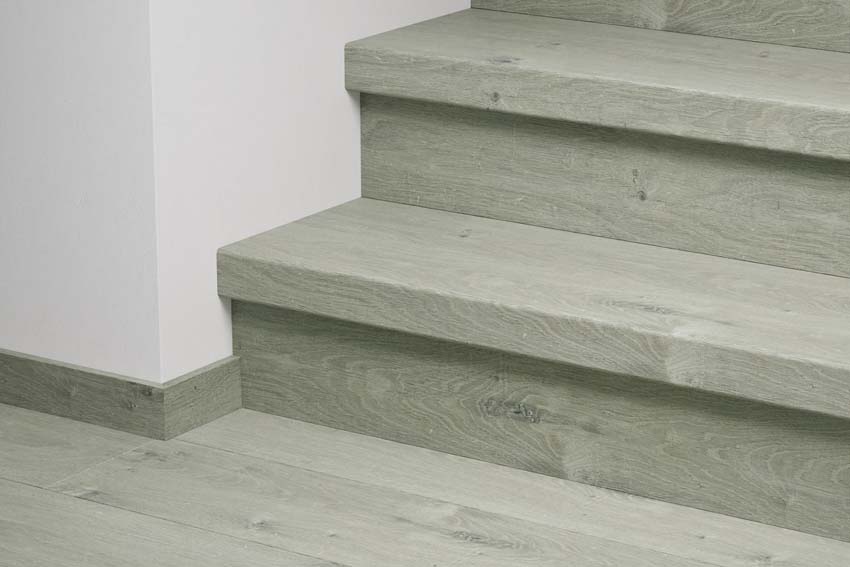 Couvre-marche Quick-Step chêne gris doux 134,1x12x5,9cm