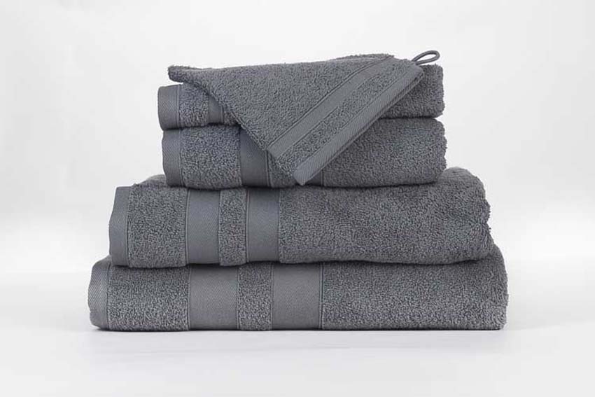 Set de serviettes Cosibel en coton gris 2 personnes qualité hôtelière